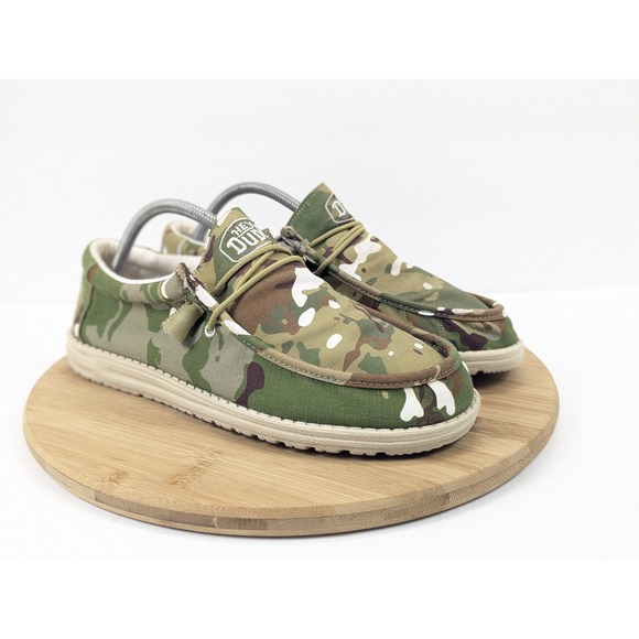 Hey Dude Wally Shoes Mens 9 Camouflage Green Camo Slip On Womans 11 Loafer - Picture 1 of 9